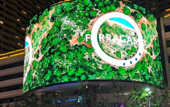 Arc outdoor led display