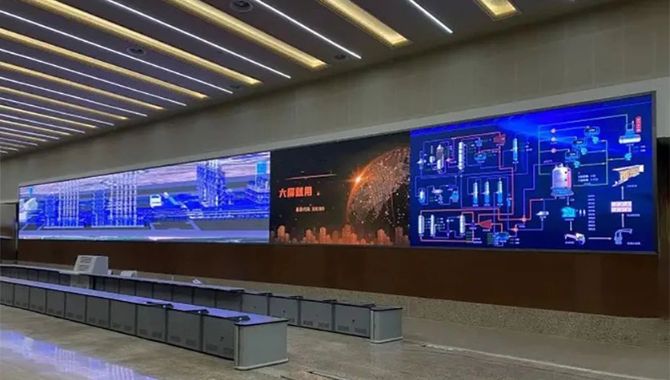 Monitoring room led display installation